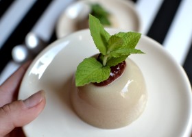 Truskawkowa panna cotta